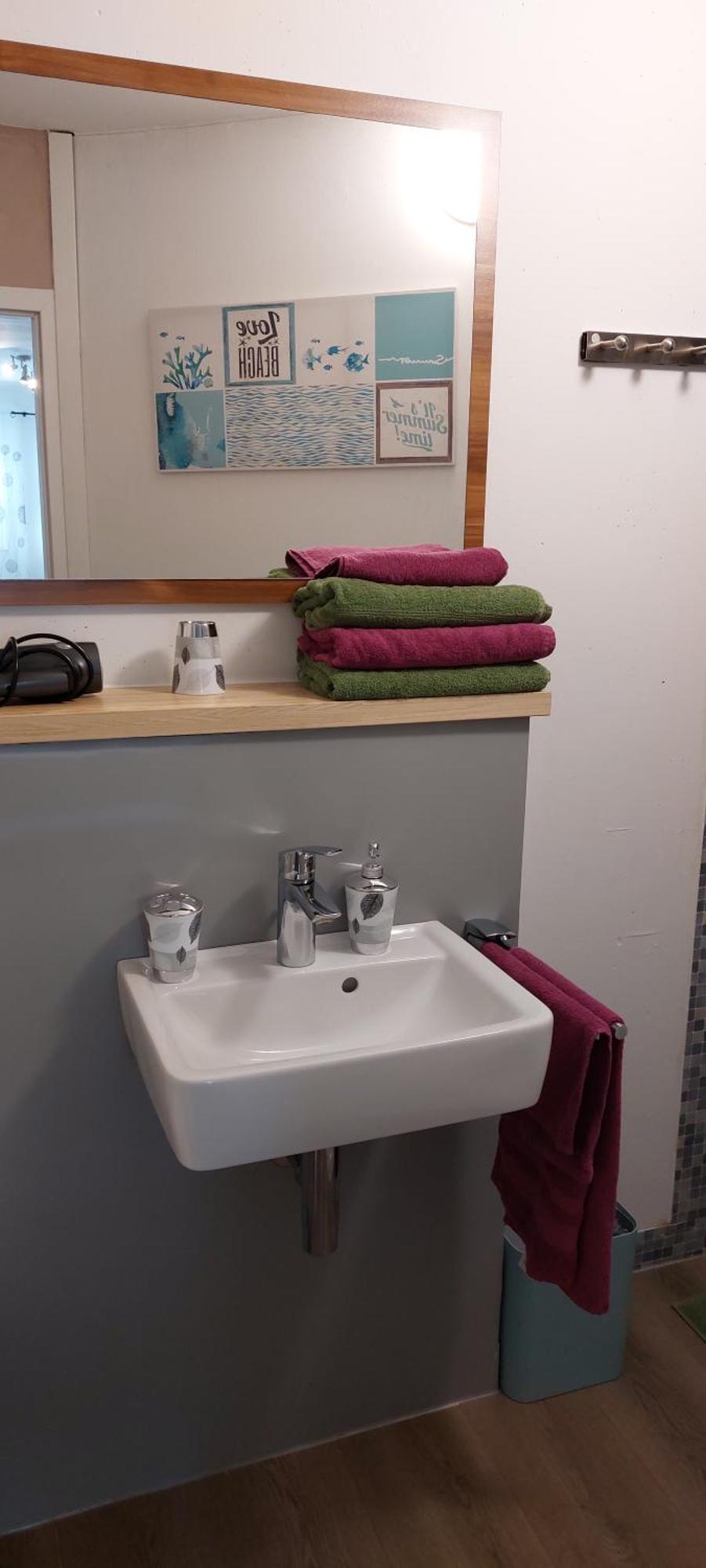Modernes Souterrain Apartment Black Forest Mit Separatem Eingang Und Kfz-Stellplatz 바트두르하임 외부 사진