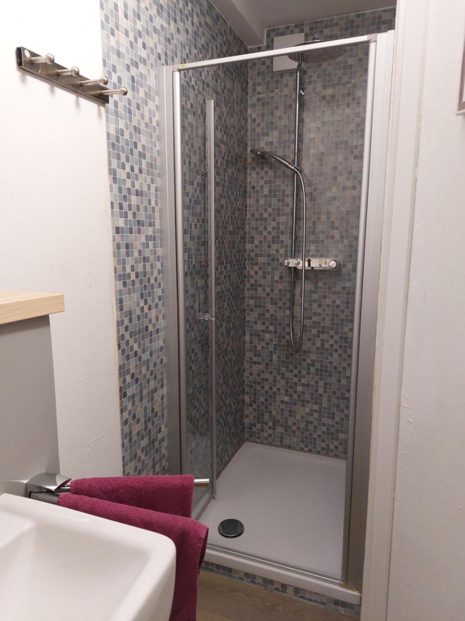 Modernes Souterrain Apartment Black Forest Mit Separatem Eingang Und Kfz-Stellplatz 바트두르하임 외부 사진