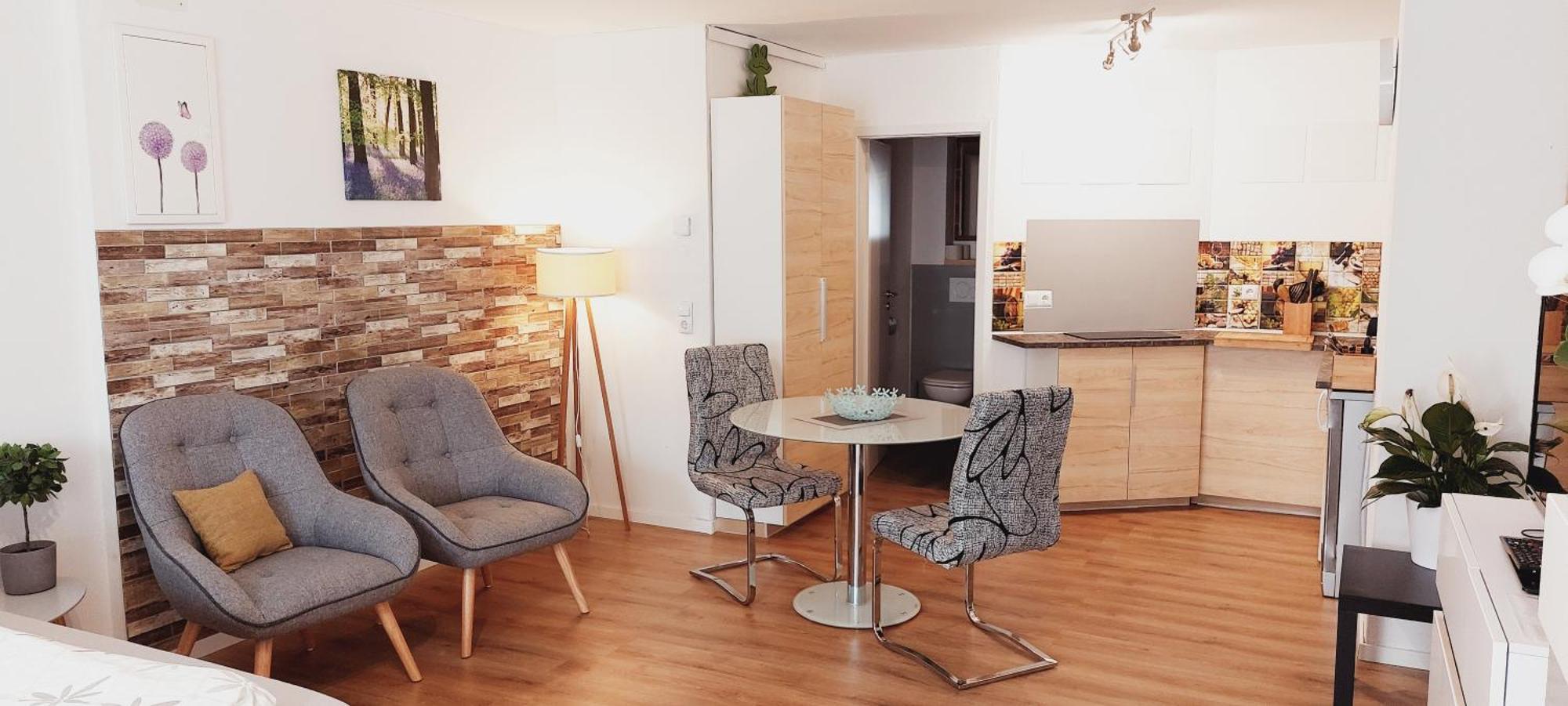 Modernes Souterrain Apartment Black Forest Mit Separatem Eingang Und Kfz-Stellplatz 바트두르하임 외부 사진