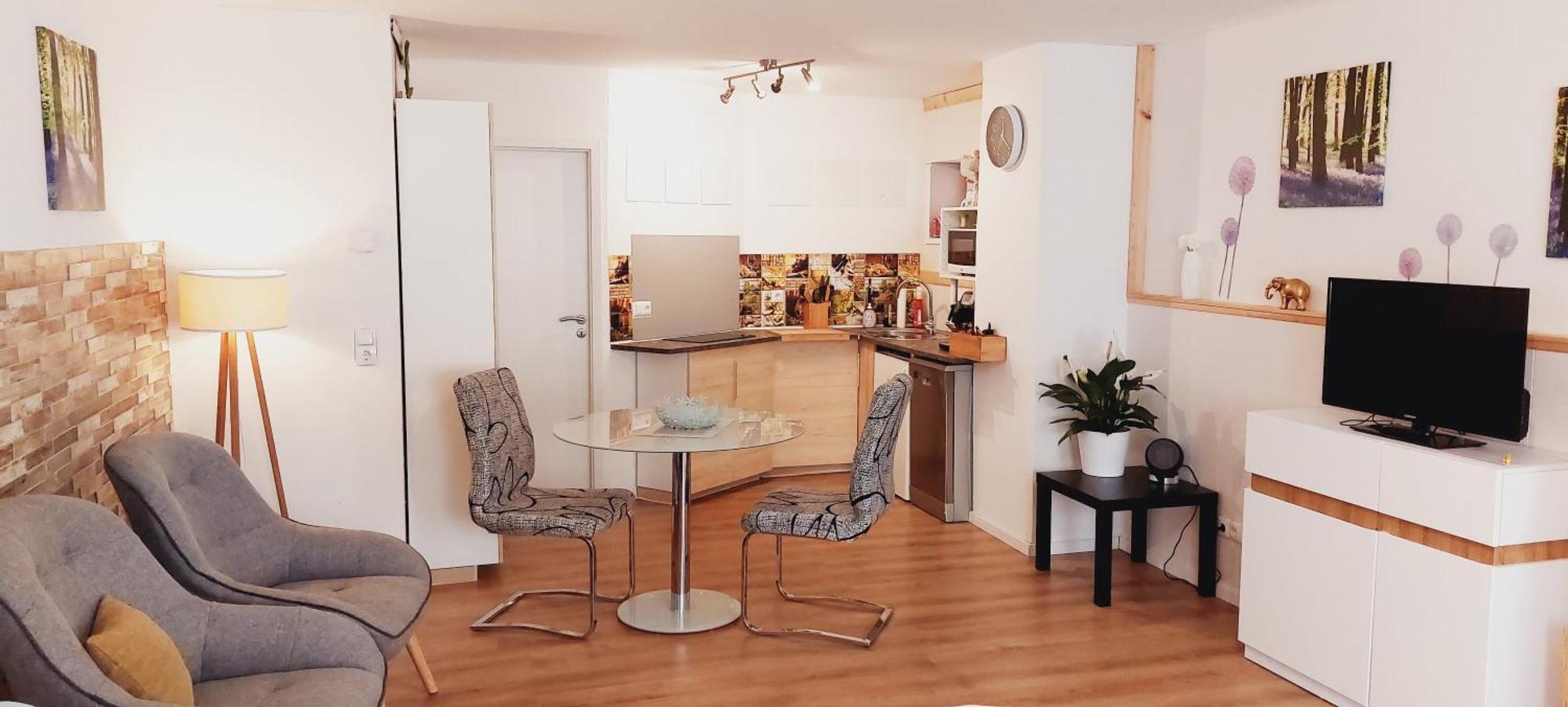 Modernes Souterrain Apartment Black Forest Mit Separatem Eingang Und Kfz-Stellplatz 바트두르하임 외부 사진